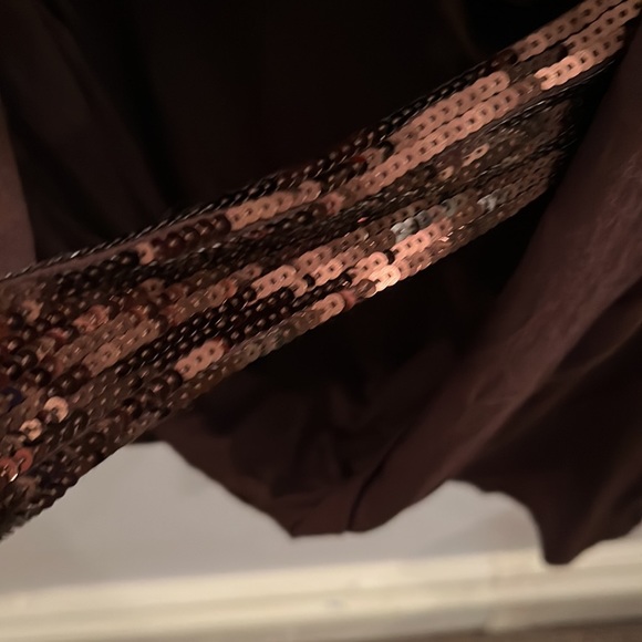 Cowl Neck Open Back Fitted Blouse - Picture 3 of 6